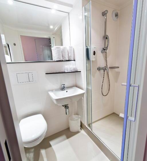 スタンダードトリプルルーム, Premiere Classe Sens Nord Saint Clement