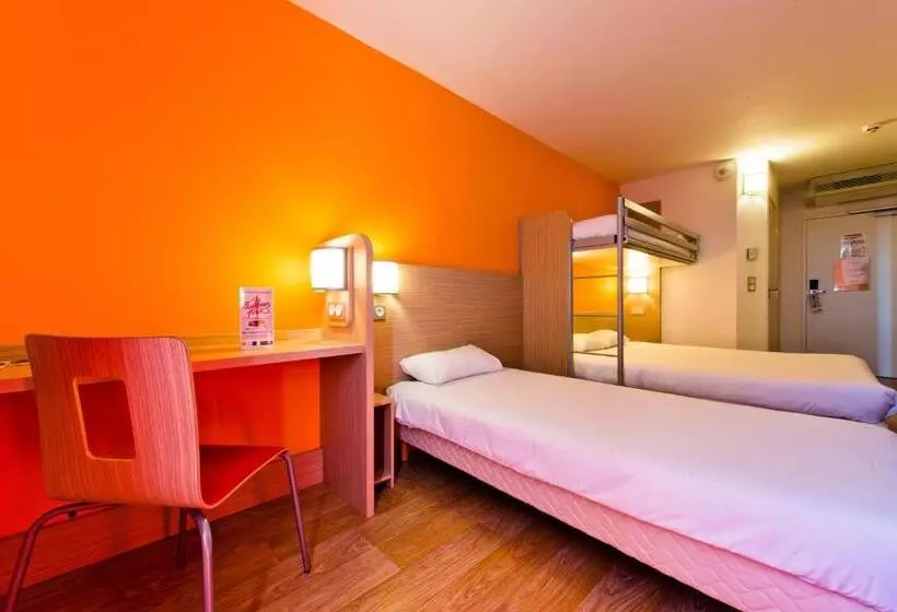 スタンダード４人部屋, Premiere Classe Sens Nord  Saint Clement