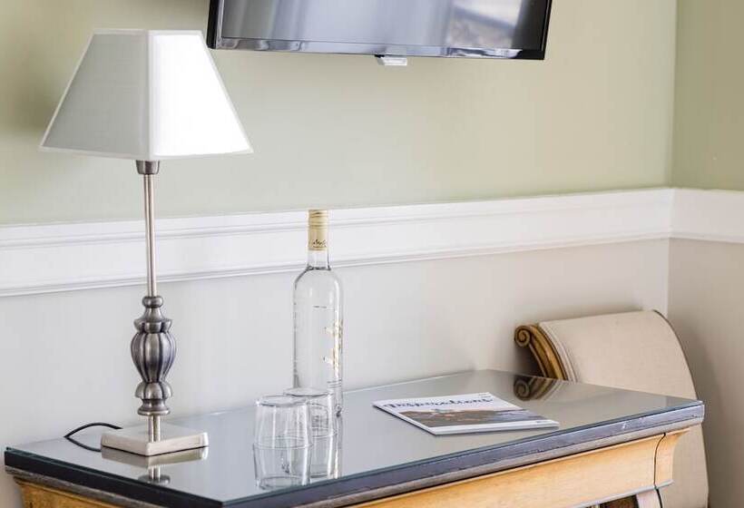 غرفة كومفورت, Saint Julien