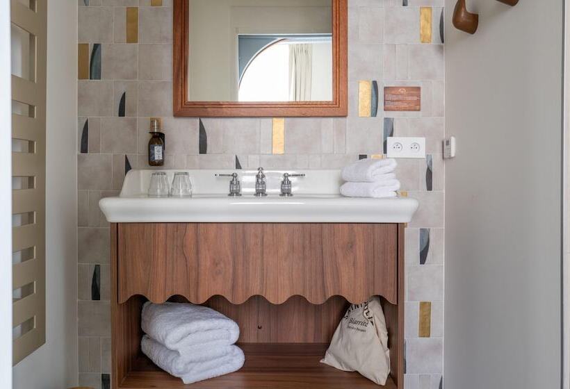 غرفة قياسية, Saint Julien