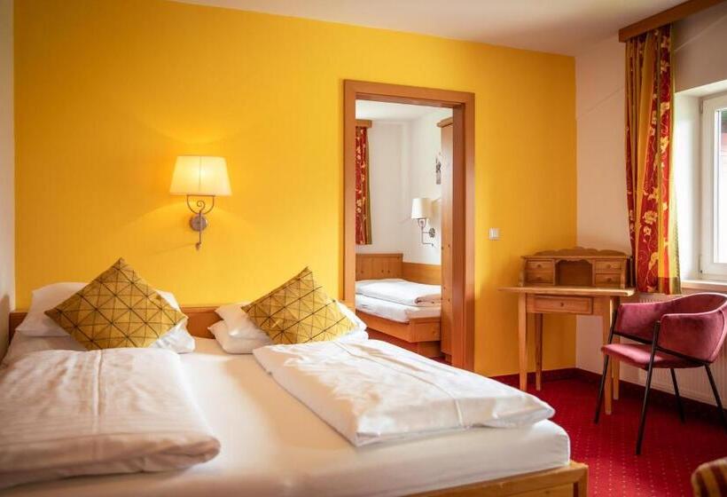 패밀리 스위트, Wirtshaus Tauernhex