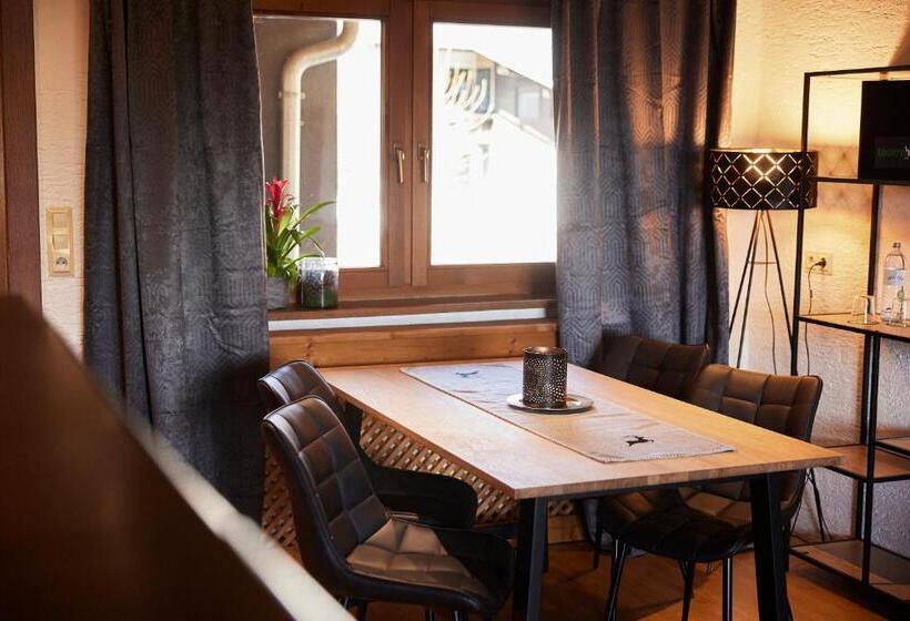 침실 1개 아파트, Wirtshaus Tauernhex