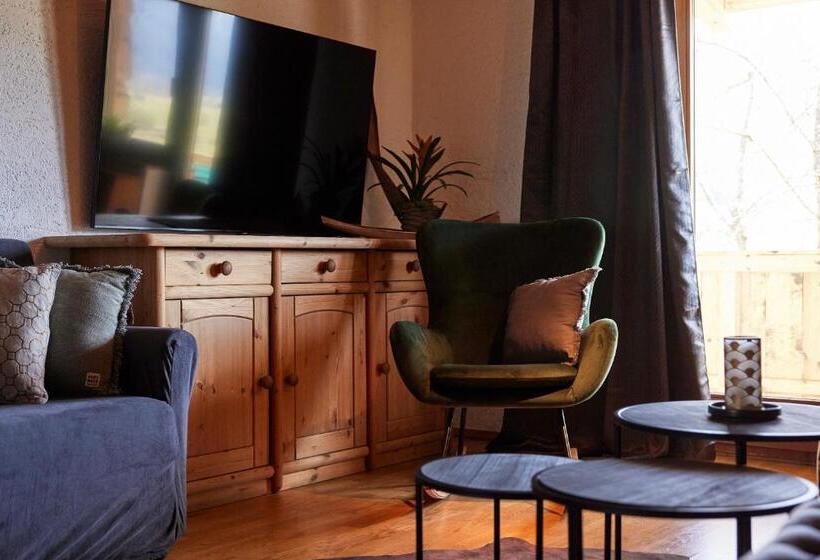 침실 1개 아파트, Wirtshaus Tauernhex