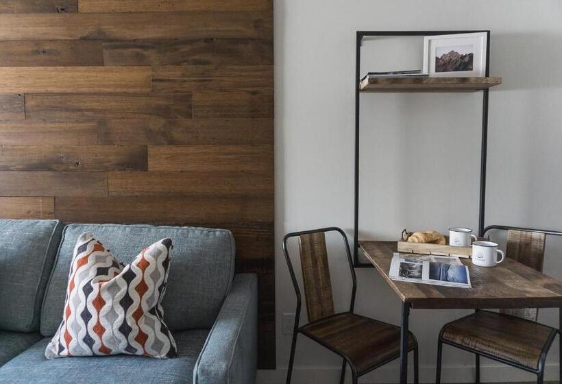 اتاق استاندارد با تخت دو نفره بزرگ, Snow Valley Lodging