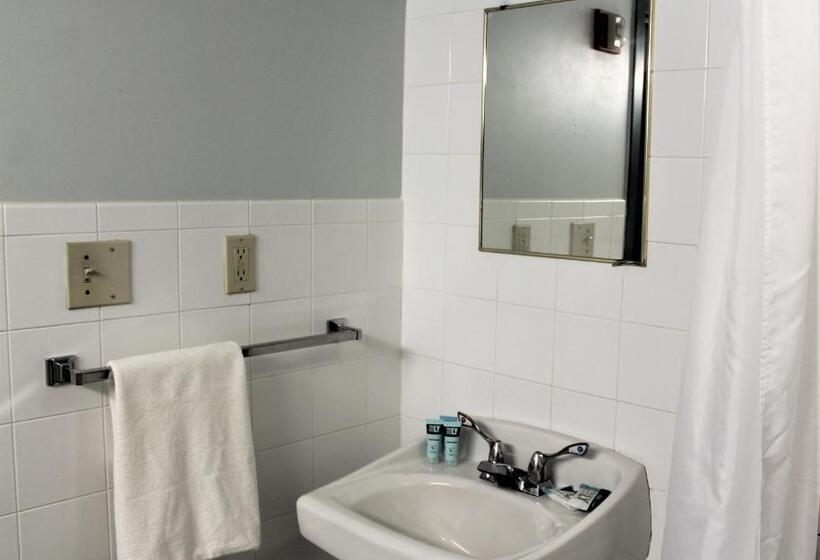 סוויטת 2 חדרי שינה, Residence & Conference Centre  Welland