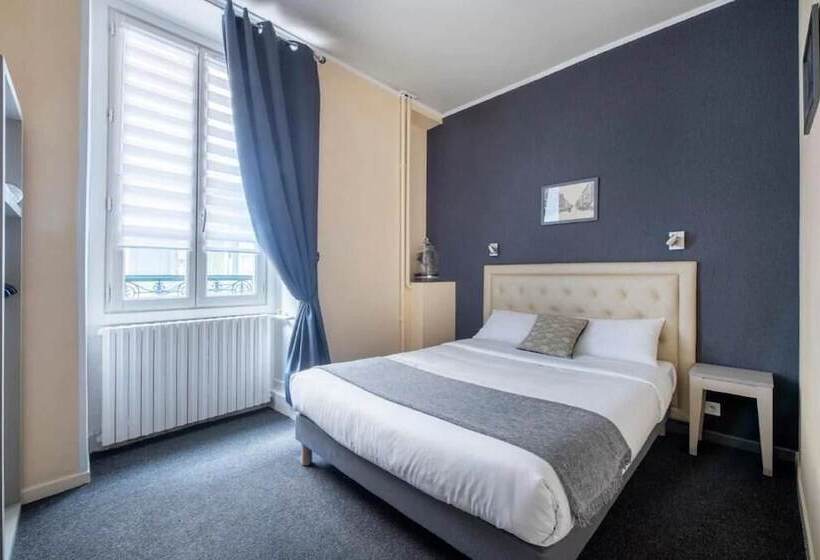 Quarto Estandar, Royal Hotel Versailles