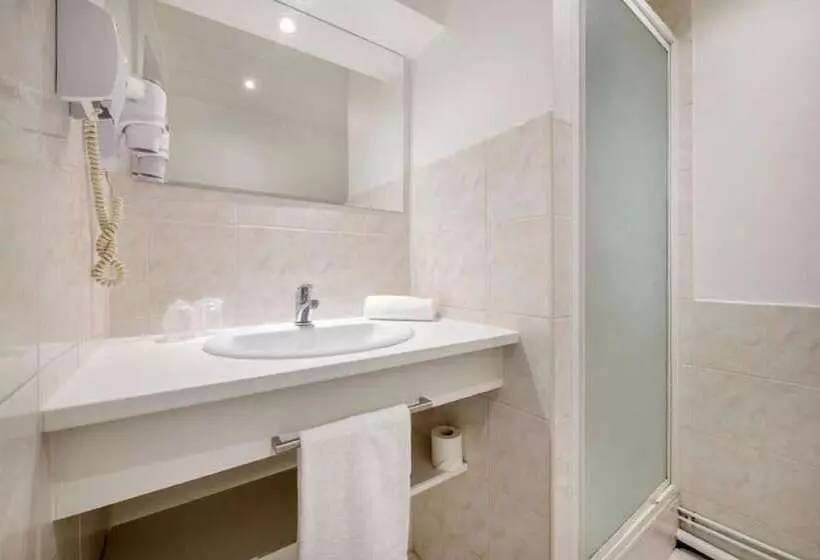 استودیوی استاندارد, Royal Hotel Versailles