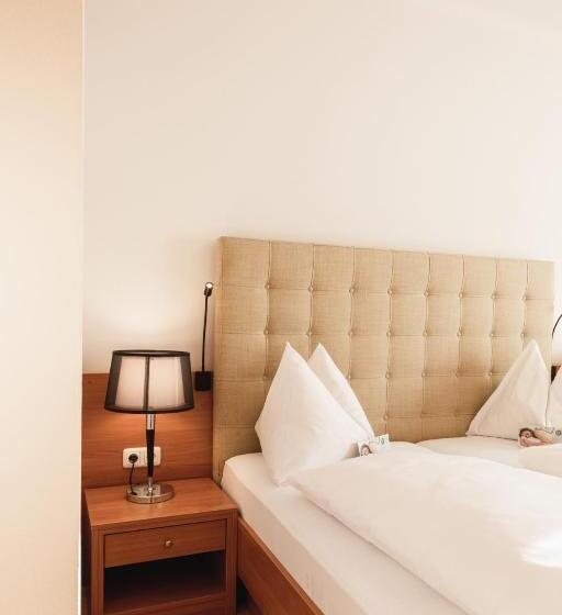 חדר סופריור עם מרפסת, Vulkanlandhotel Legenstein