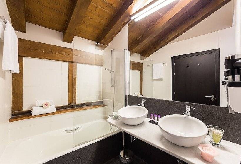 اتاق سوپریور, Dolarea