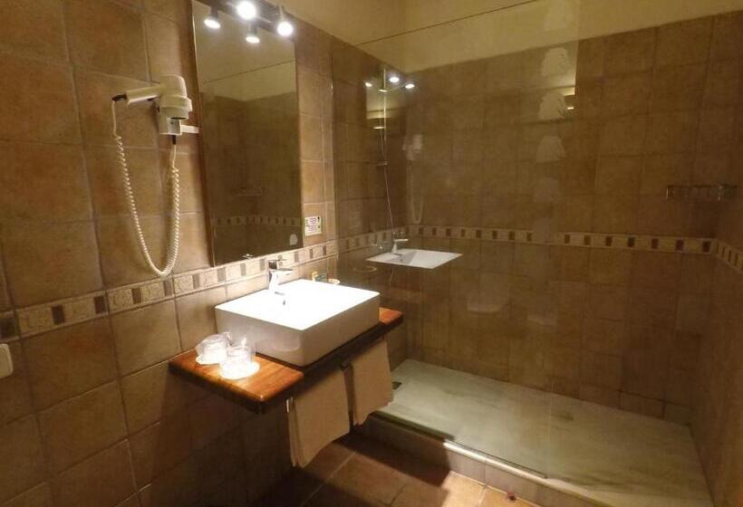 غرفة قياسية, Es Mercadal