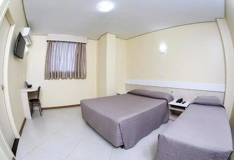 Deluxe Kolmen Hengen Huone, Express Savoy Centro Historico