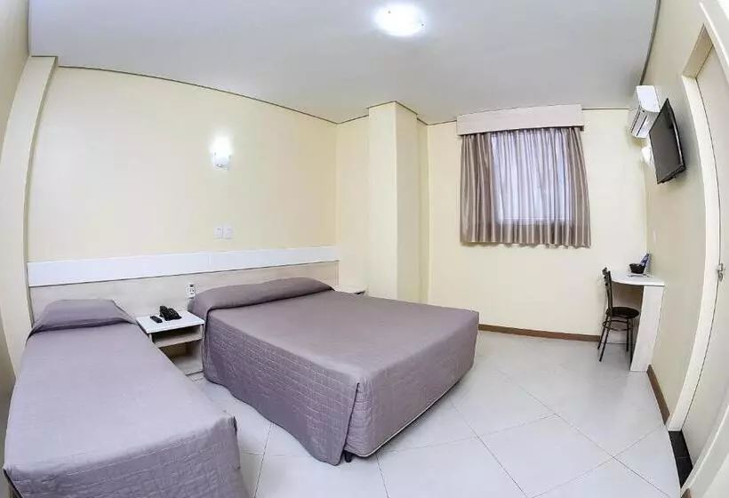 Deluxe Kolmen Hengen Huone, Express Savoy Centro Historico