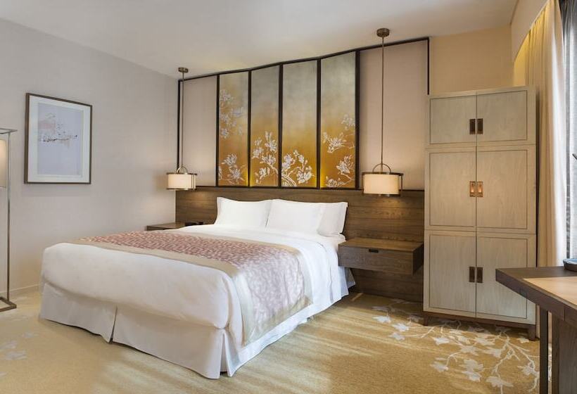 Premium Oda, Hualuxe Shanghai Twelve At Hengshan, An Ihg