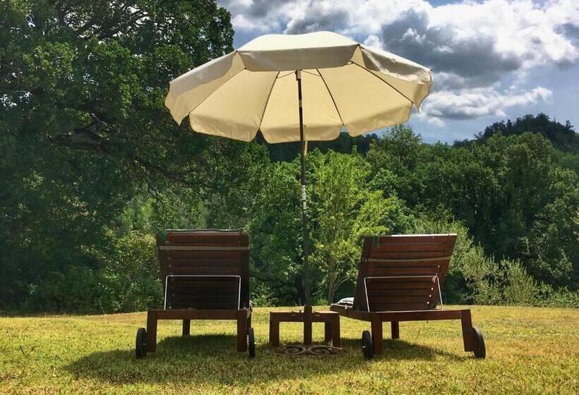 آپارتمان 1 خوابه با چشم‌انداز باغ, Il Nascondiglio   The Hideaway