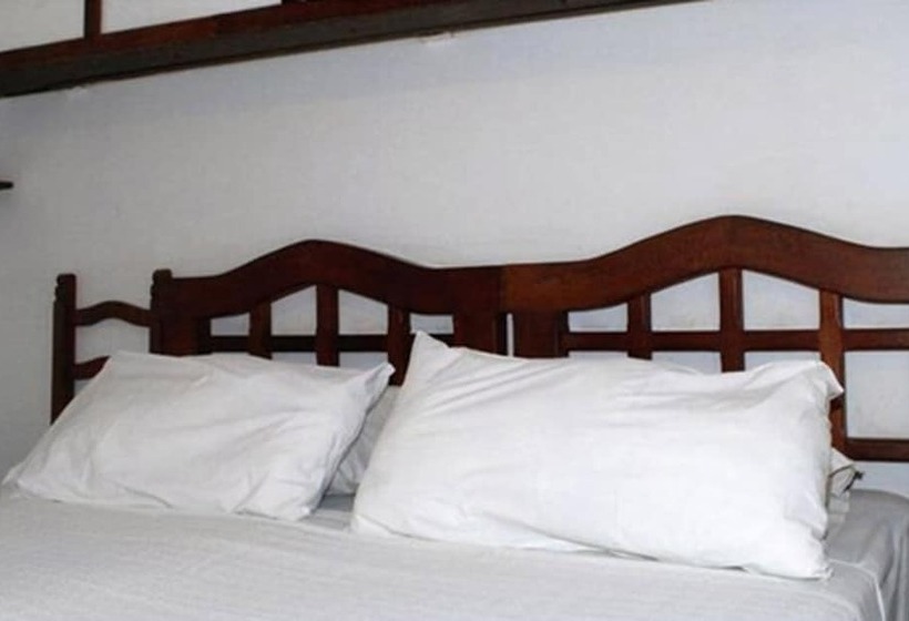 חדר סטנדרט לשלושה, Laerte Hotel Mendoza