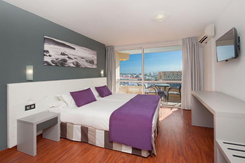 חדר סטנדרט לשלושה, Olé Tropical Tenerife - Adults Only