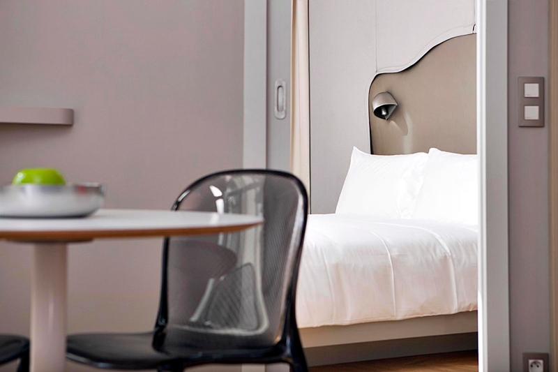 スタンダードスタジオ, Résidence Nell Paris