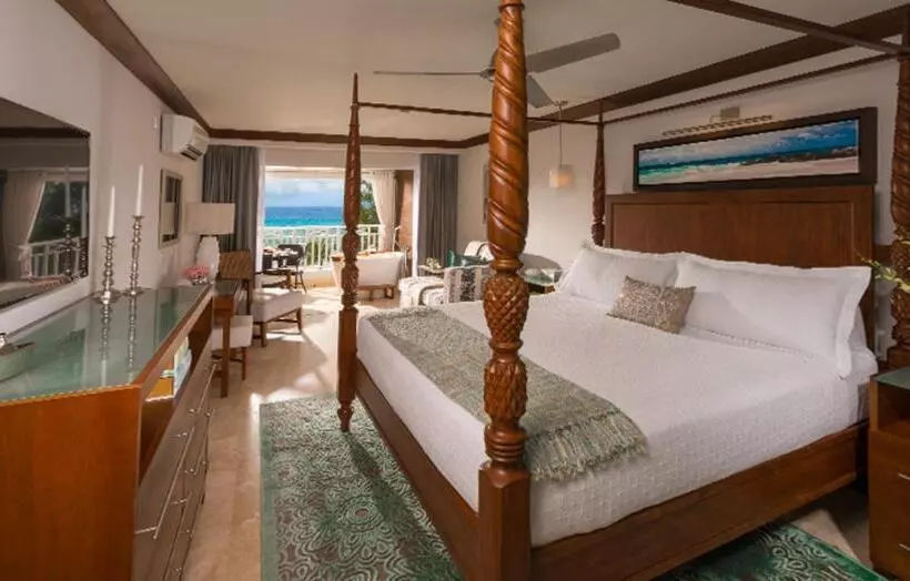 سوئیت پنت هاوس, Sandals Barbados All Inclusive Couples Only