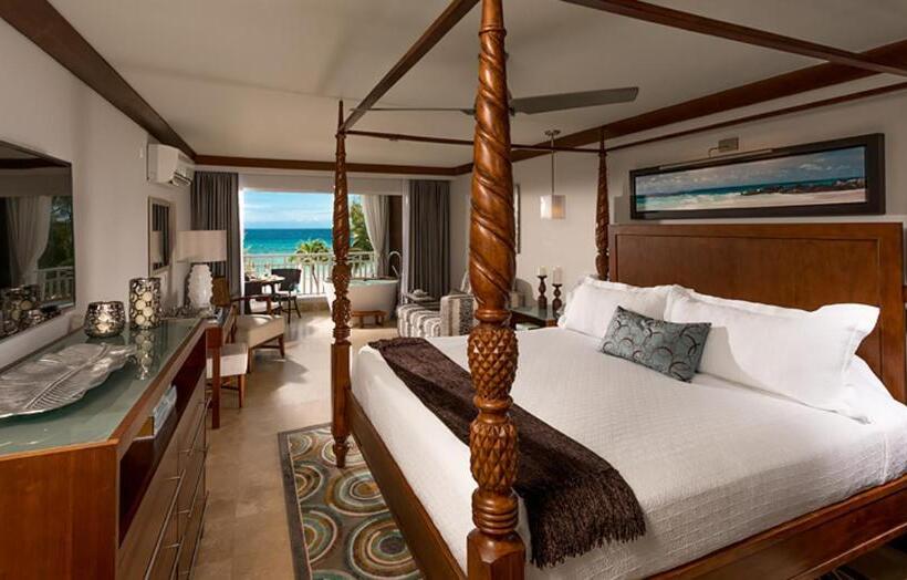 سوئیت کلاب, Sandals Barbados All Inclusive Couples Only