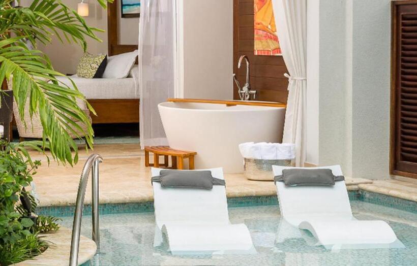 اتاق داخلی دلوکس, Sandals Barbados All Inclusive Couples Only