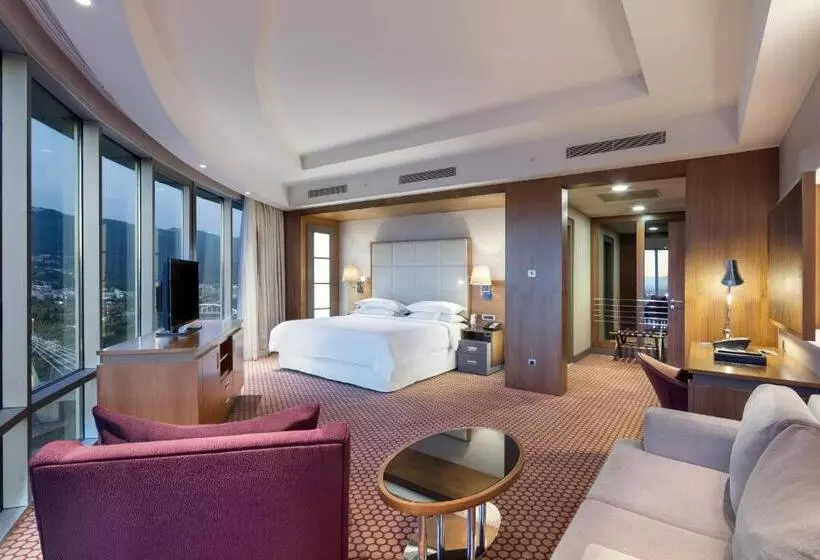 山の見えるスイートデラックスルーム, Sheraton Bursa