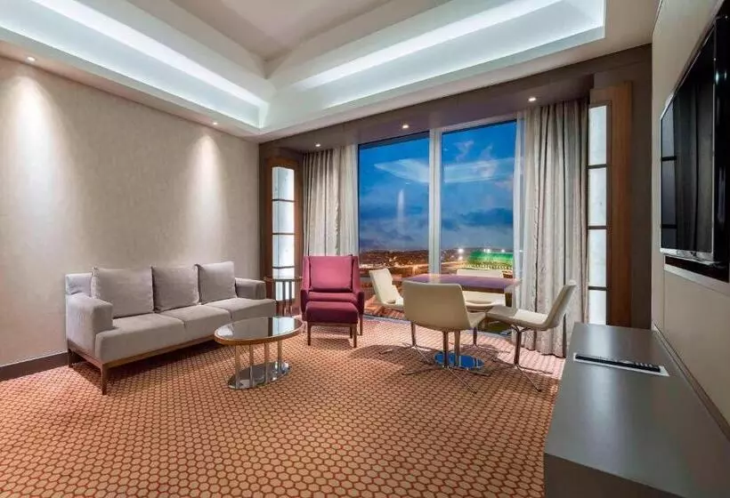 山の見えるスイートデラックスルーム, Sheraton Bursa