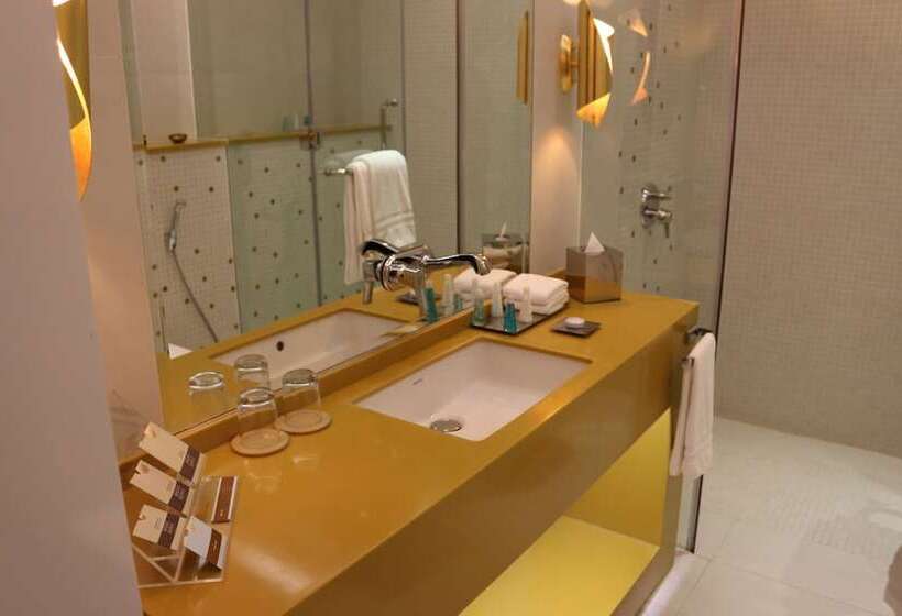 اتاق لوکس, The Domain Bahrain Hotel And Spa   Adults Friendly 16 Years Plus