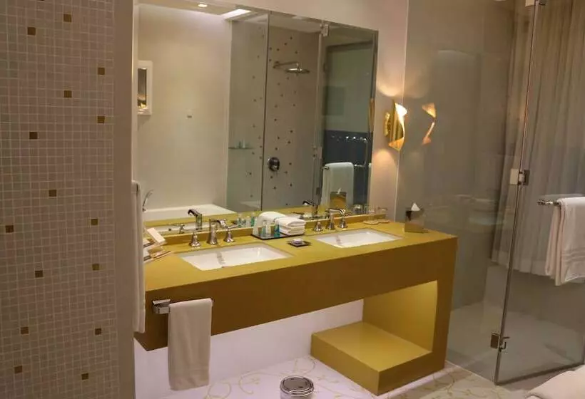 سوییت لوکس, The Domain Bahrain Hotel And Spa Adults Friendly 16 Years Plus