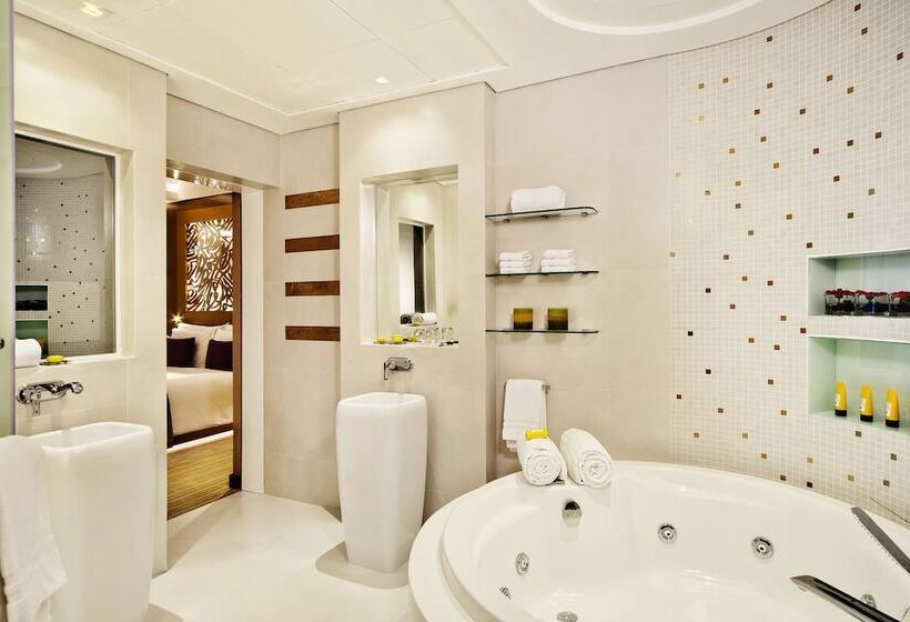 سوییت لوکس, The Domain Bahrain Hotel And Spa   Adults Friendly 16 Years Plus