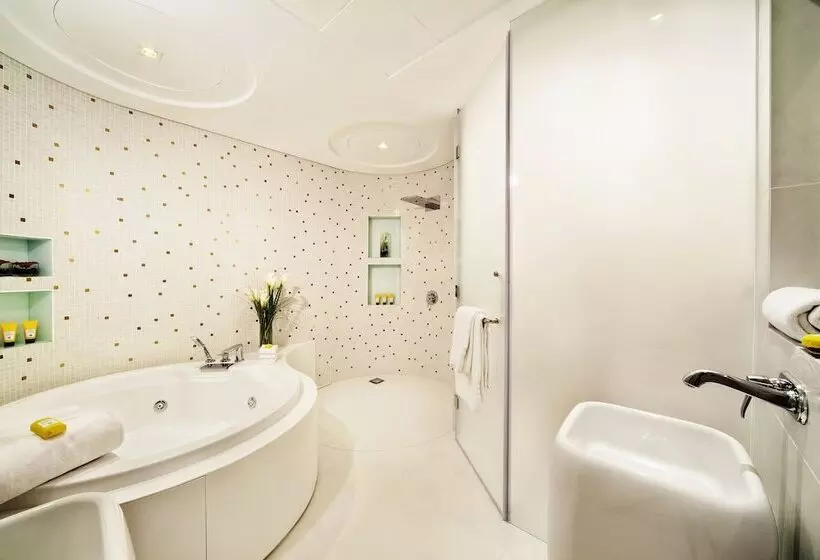 سوییت لوکس, The Domain Bahrain Hotel And Spa Adults Friendly 16 Years Plus