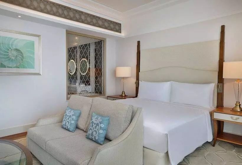 اتاق سوپریور با تخت بزرگ, Waldorf Astoria Dubai Palm Jumeirah