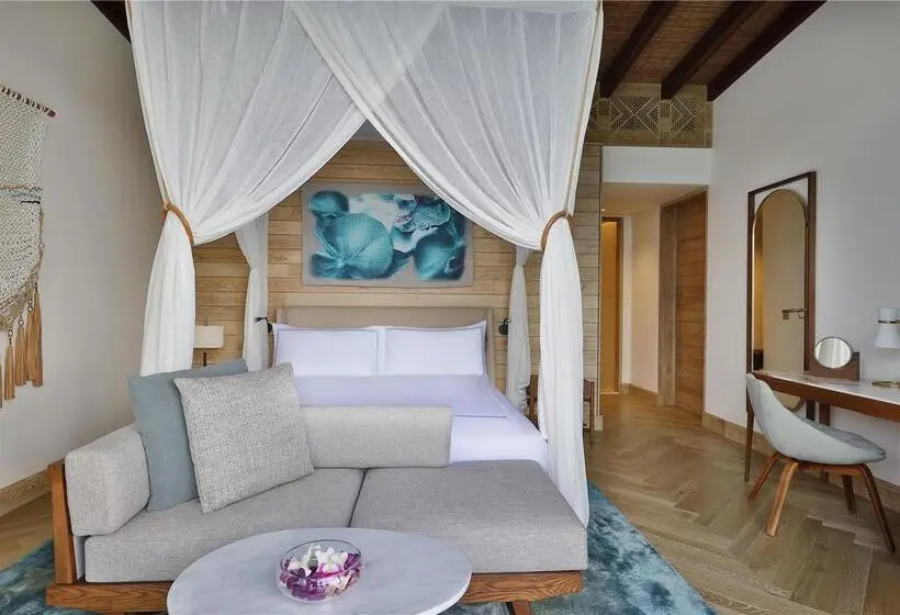 Deluxe Suite King Bed, Waldorf Astoria Dubai Palm Jumeirah