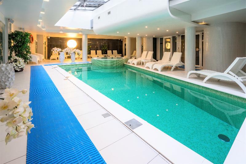 سوییت جونیور, Wellton Centrum Hotel & Spa