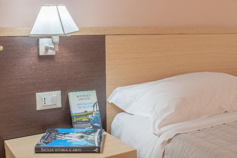 اتاق استاندارد یک نفره, Wellton Centrum Hotel & Spa