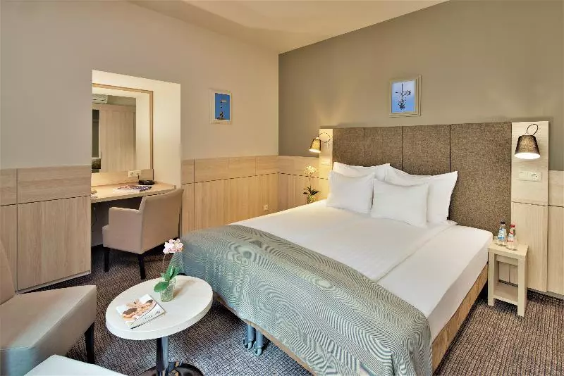 سوییت جونیور, Wellton Centrum Hotel & Spa