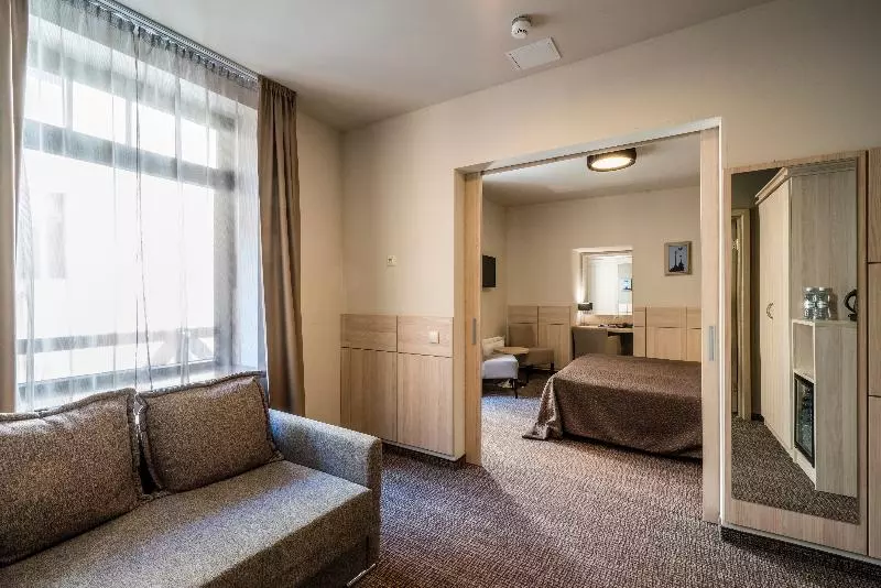 سوییت جونیور, Wellton Centrum Hotel & Spa