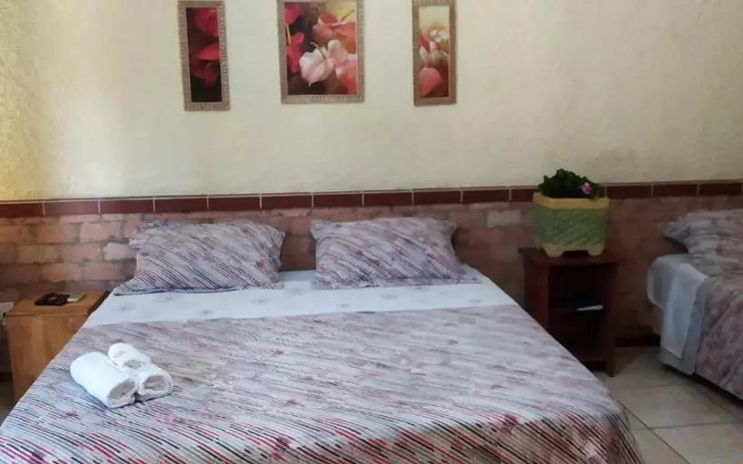 Quarto Triplo Estandar, Pousada Al Castello Di Giulietta E Romeo