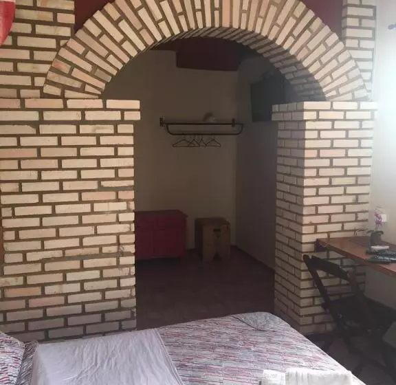 Quarto Quádruplo Estandar, Pousada Al Castello Di Giulietta E Romeo