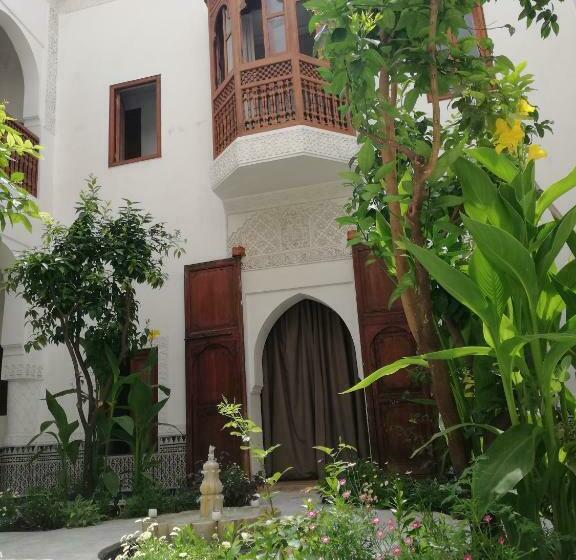 اتاق استاندارد, Riad Ben Youssef