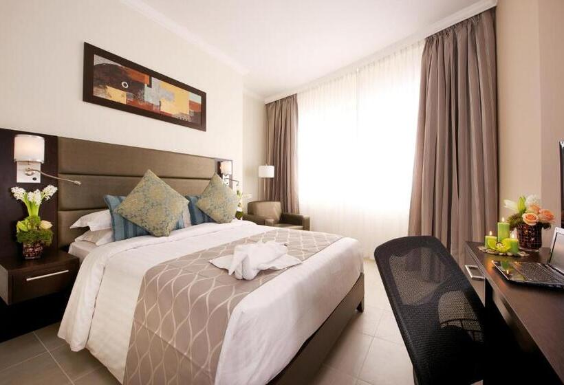 سوییت اجرایی, The Royal Riviera Hotel Doha