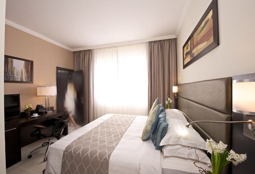 اتاق اجرایی با چشم‌انداز دریا, The Royal Riviera Hotel Doha