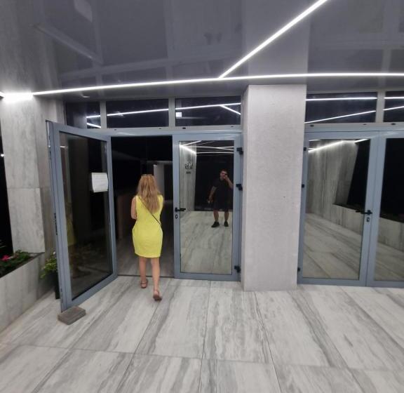 带1个卧室的带海景的公寓, Denis Apartament 2 Camere