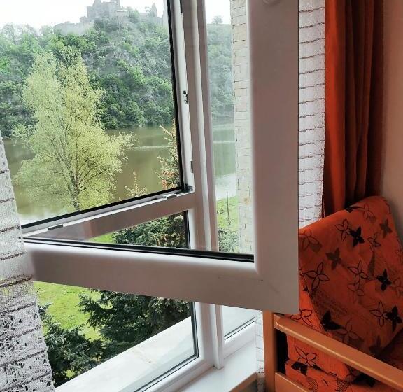 スタンダードルーム, Pod Hradem Cornštejn