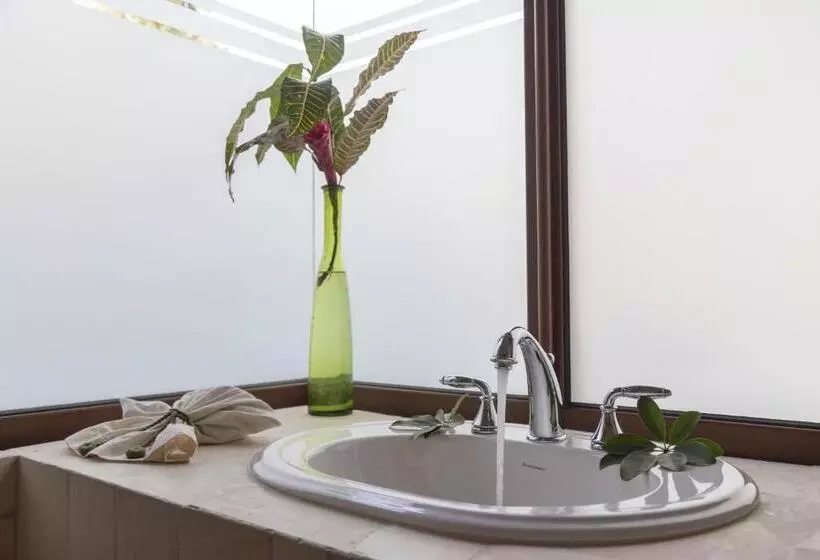 سوییت جونیور, Bolontiku Boutique Hotel & Spa