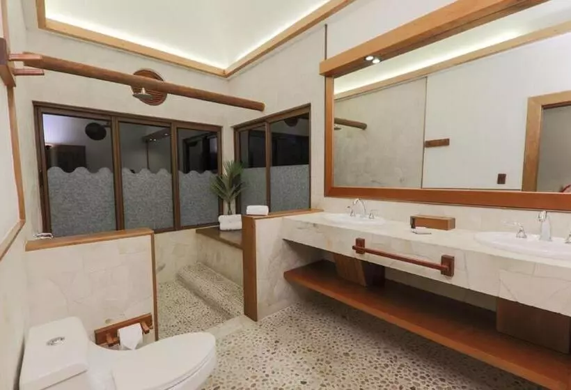 سوییت جونیور, Bolontiku Boutique Hotel & Spa