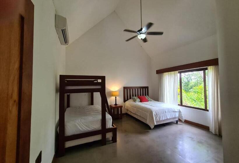 بنگله خانوادگی, Bolontiku Boutique Hotel & Spa