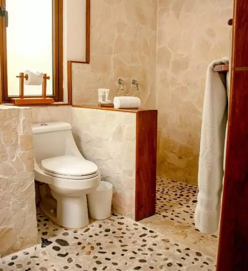 بنگله خانوادگی, Bolontiku Boutique Hotel & Spa