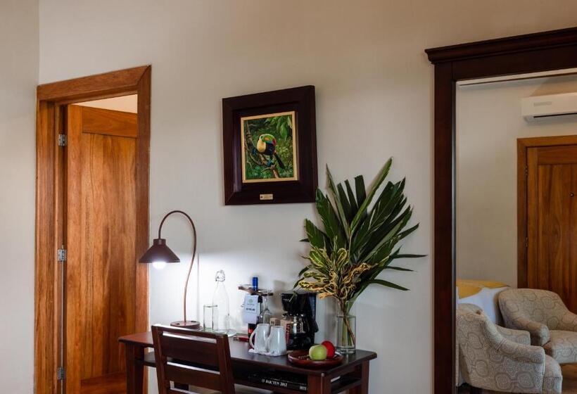 سوییت جونیور, Bolontiku Boutique Hotel & Spa