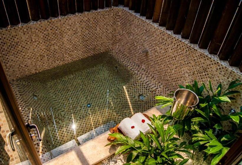 سوئیت مستر, Bolontiku Boutique Hotel & Spa