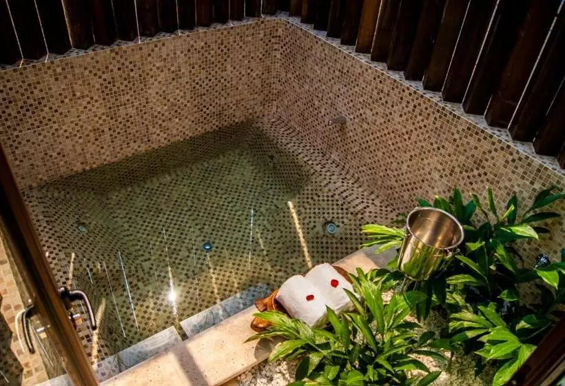 سوئیت مستر, Bolontiku Boutique Hotel & Spa
